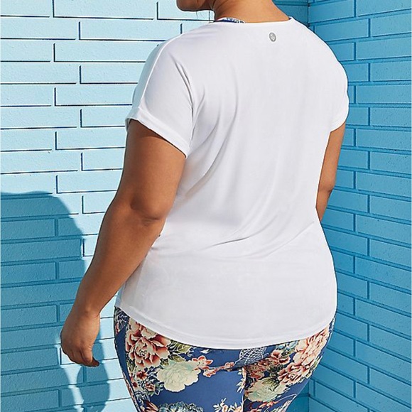 White Skull Floral Active Tee - Picture 2 of 3